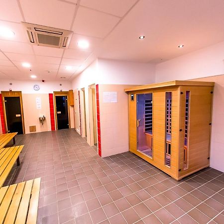 Cvse Clubhaz Es Panzio Bed and Breakfast Cegléd Εξωτερικό φωτογραφία