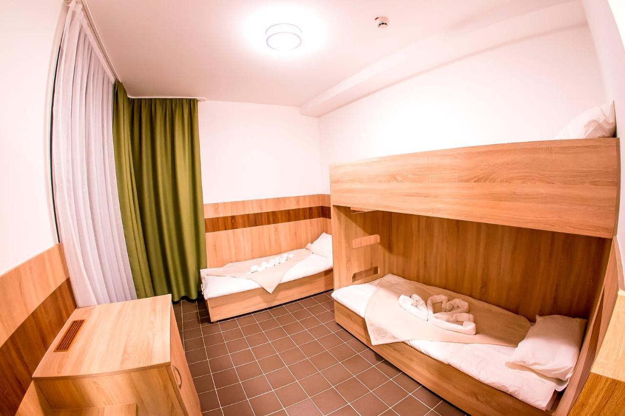 Cvse Clubhaz Es Panzio Bed and Breakfast Cegléd Εξωτερικό φωτογραφία