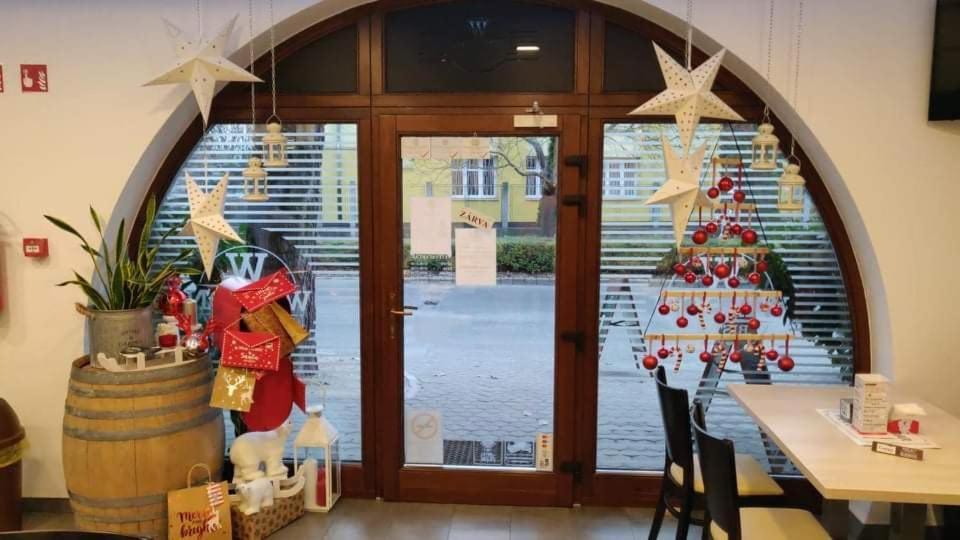 Cvse Clubhaz Es Panzio Bed and Breakfast Cegléd Εξωτερικό φωτογραφία
